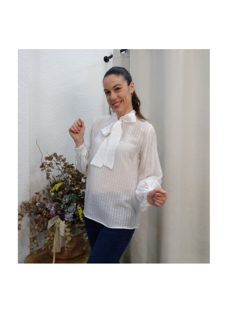 Blusa Blanca con Lazada al Cuello y Rayas Semitransparente | Airemoda