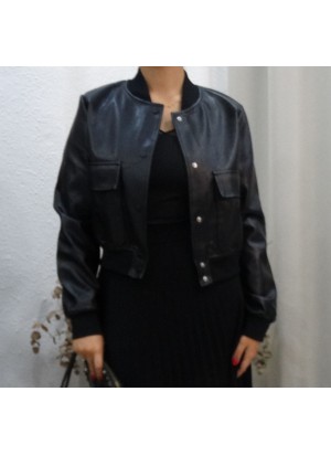 Chaqueta Bomber de Polipiel Negra para Mujer, Estilo Moderno y Urbano