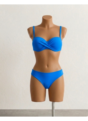 Bikini tipo bandeau en color azul